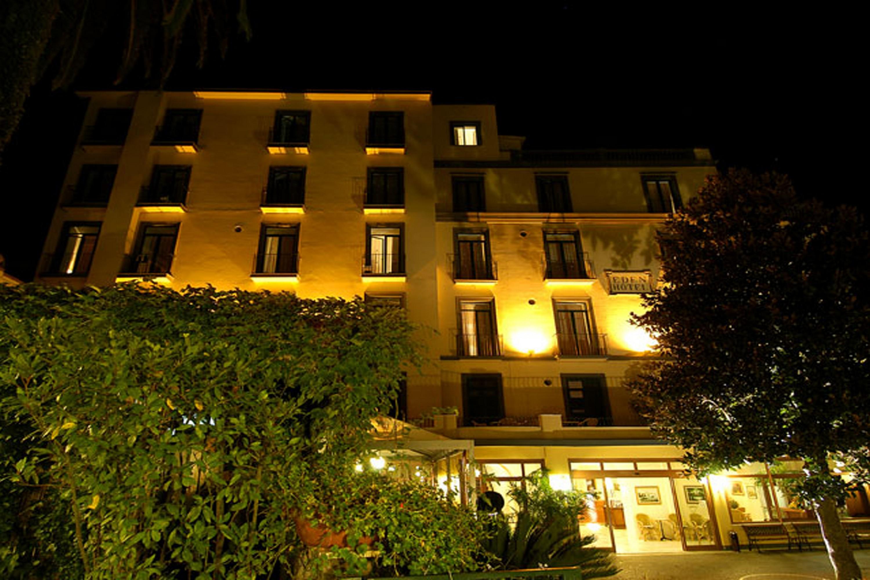 Hotel Eden Sorrento Bagian luar foto